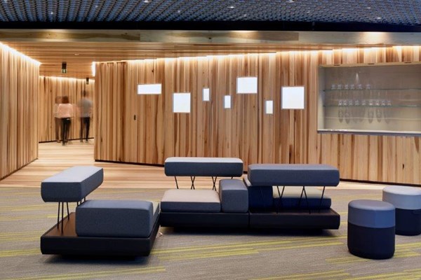 EY 25 Churchill Place