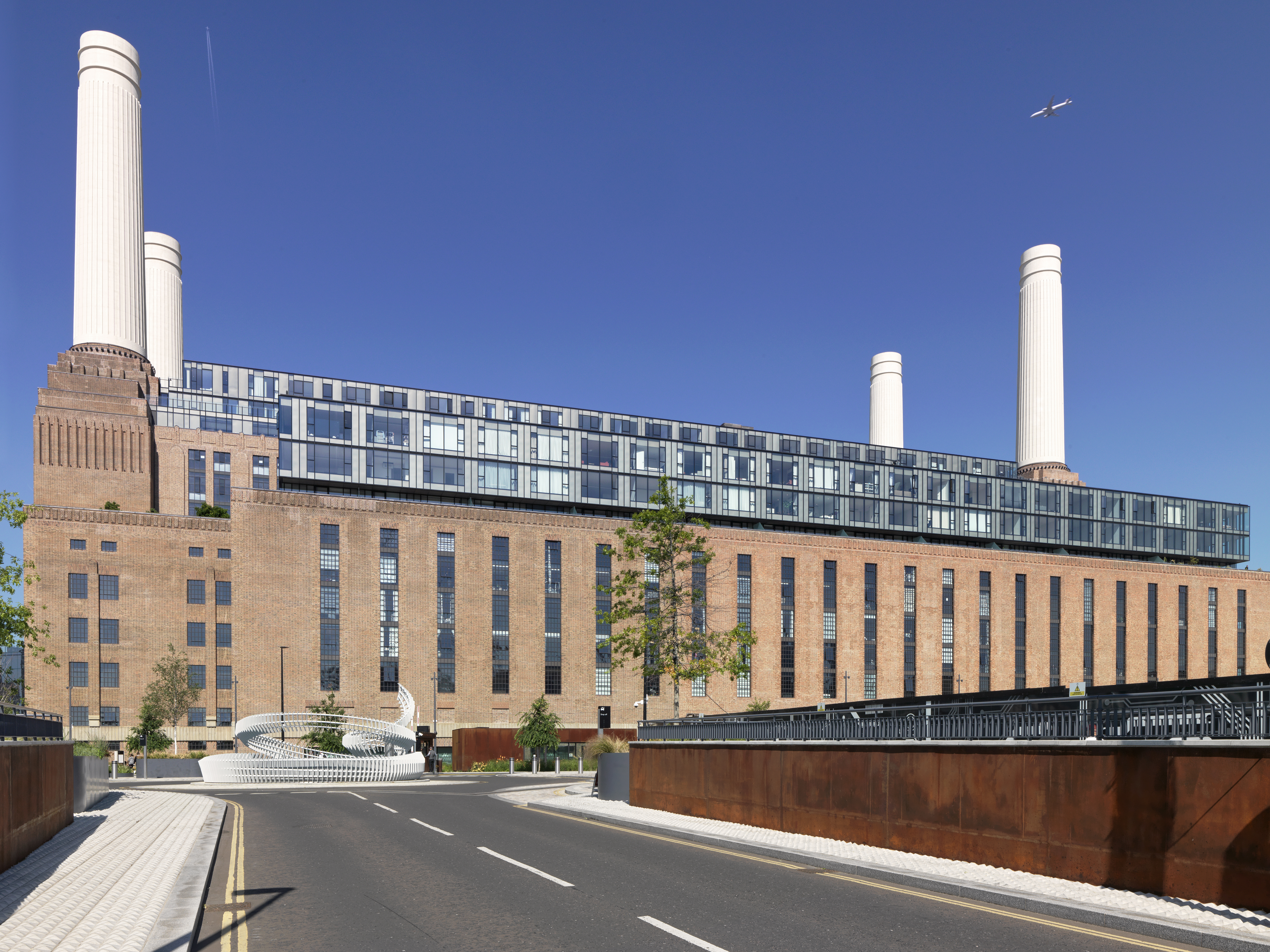 061 Focchi Battersea Power Station Nine Elms SW8 07 22 © Charles Hosea